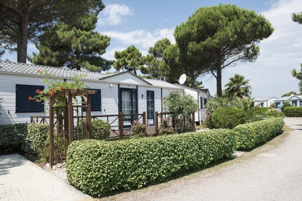Domaine Les Muriers Parque de Campismo 4*